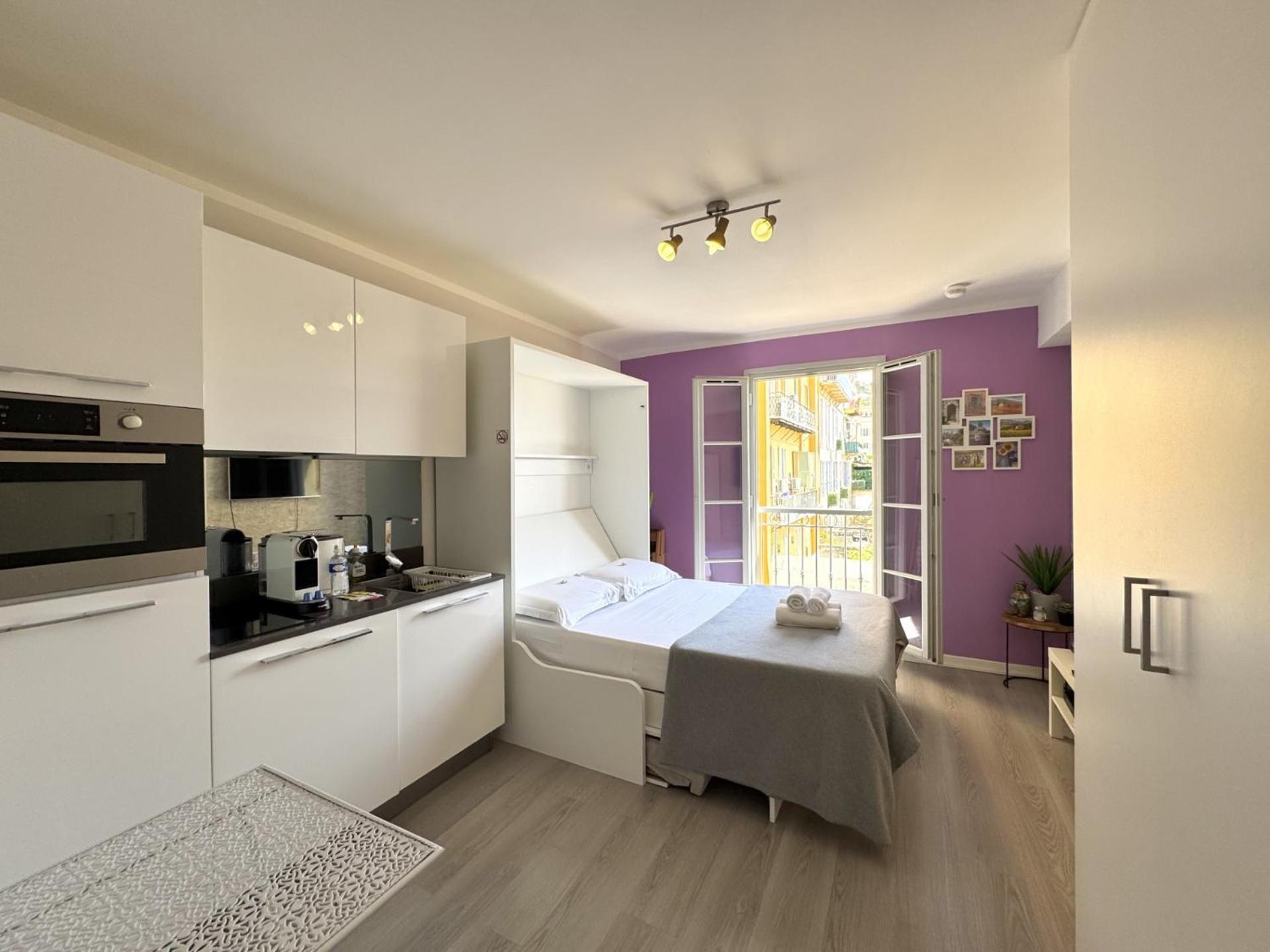 Aparthotel Riviera Nice: Old Town Studio with Sea View Exterior photo